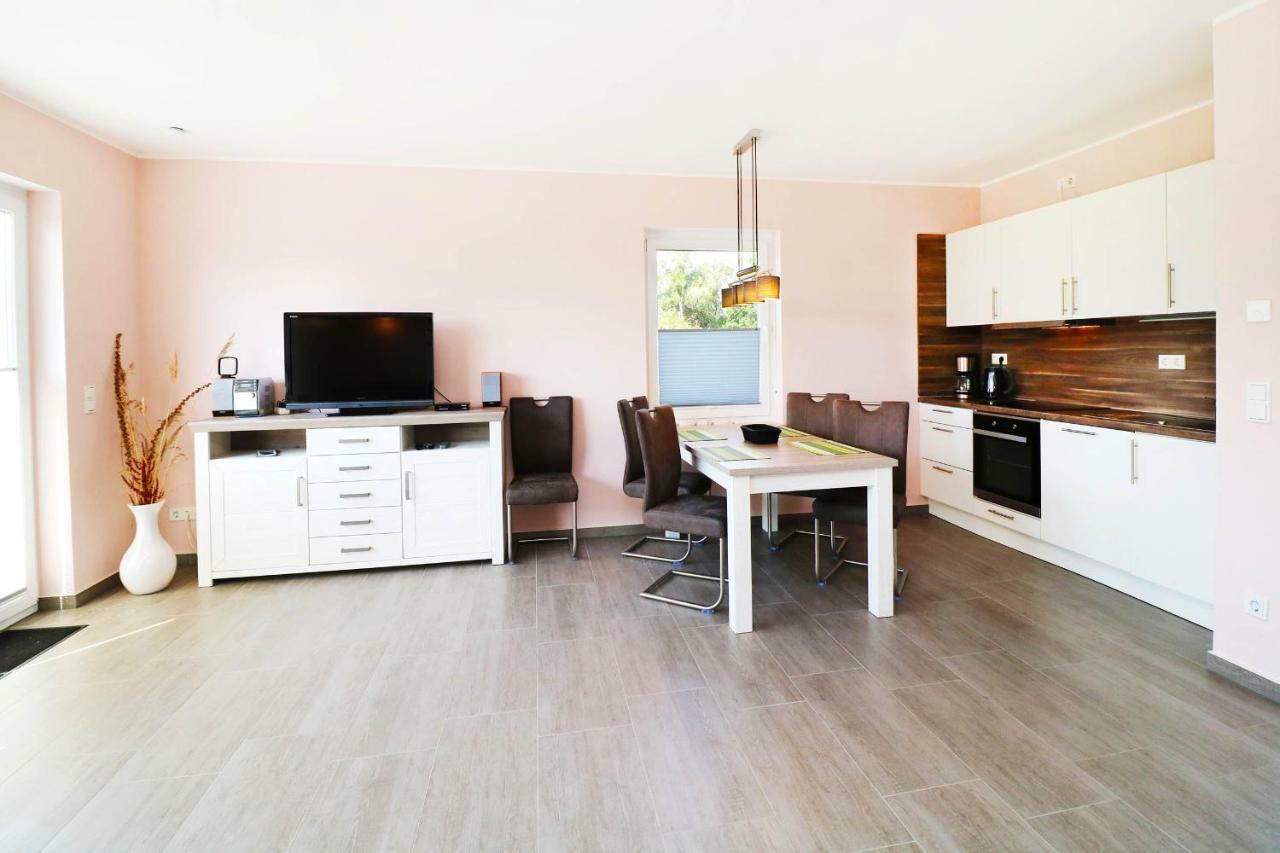Ferienhaus Wis Mit Sauna Karlshagen Exteriör bild